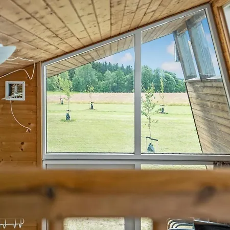 1 Bedroom Beautiful In *